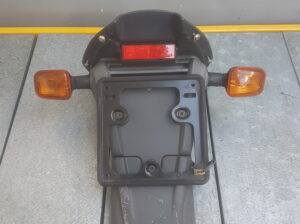 PARAFANGO PORTATARGA APRILIA LEONARDO 150