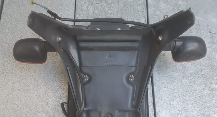 PARAFANGO PORTATARGA APRILIA LEONARDO 150