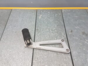 Supporto Pedalina Post Dx Suzuki DR 650 RSE 1993