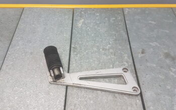 Supporto Pedalina Post Dx Suzuki DR 650 RSE 1993
