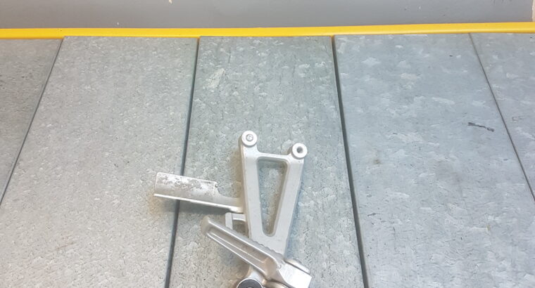 Piastra E Pedalina Post Destra Honda CBR 600F 1994